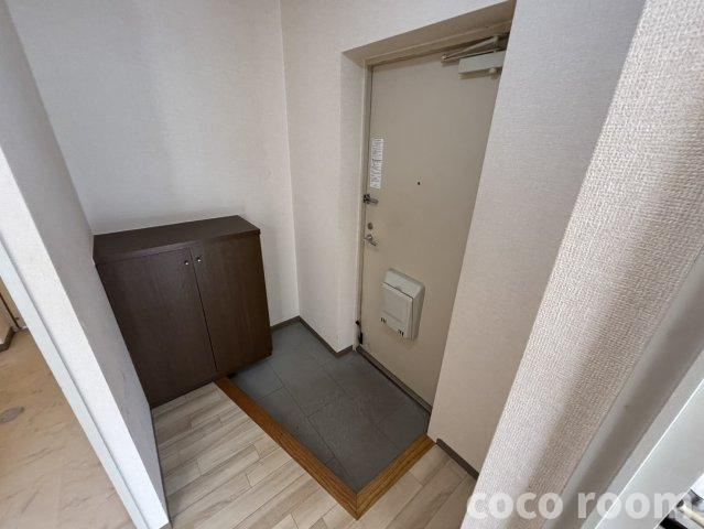 メゾンラフィネの玄関