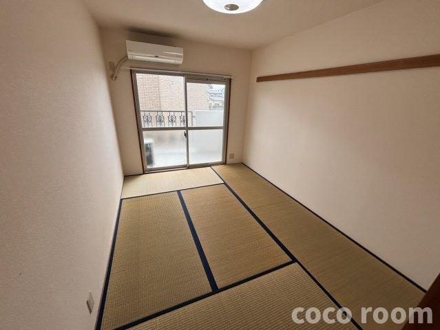 メゾンラフィネの和室