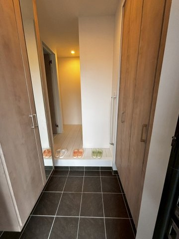 泉佐野市笠松２丁目貸家の玄関