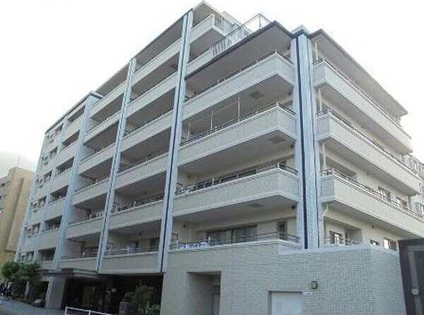 アクセス別府ステーションの外観