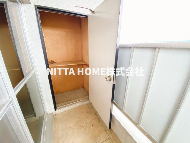 BIRDLANDのバルコニー|バルコニーに収納スペースあります★