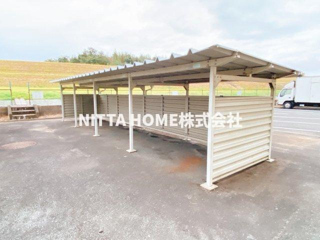 BIRDLANDのその他共用部分|屋根付きの駐輪場は無料です★