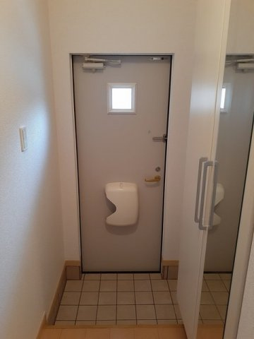 セトル与田の玄関