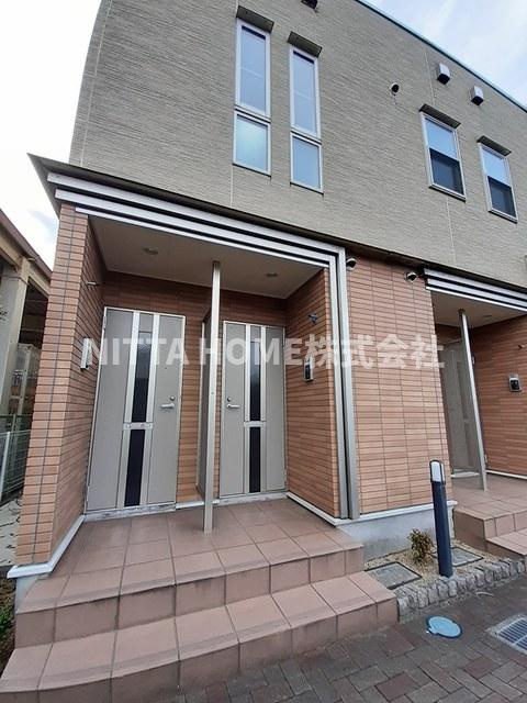 セントラル　シャドウのエントランス|清潔感のあるエントランスです★