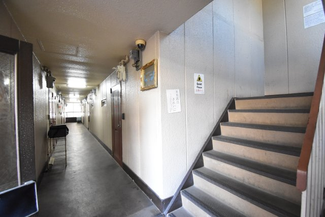 ジュネスシャトー7号館のエントランス