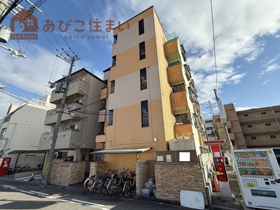 ジュネスシャトー7号館の外観