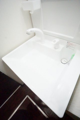 【独立洗面台】 | ヴィラ・アヴェニューⅠ | ※同物件・反転タイプの写真です。