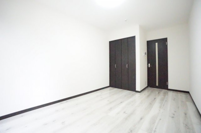 【居間・リビング】 | ヴィラ・アヴェニューⅠ | ※同物件・反転タイプの写真です。