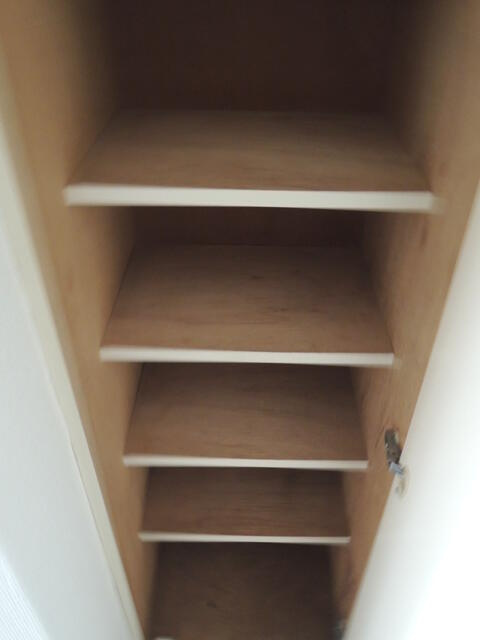 シューズボックス
