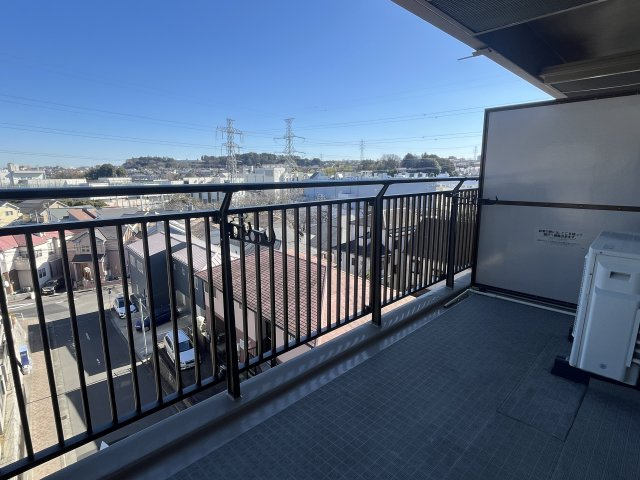 エステ・スクエア成瀬2番館のバルコニー
