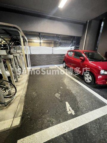 アクタス博多ステーションタワーの駐車場