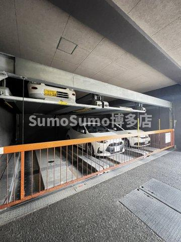 アクタス博多ステーションタワーの駐車場