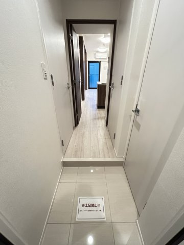 アジールコート都立大学の玄関
