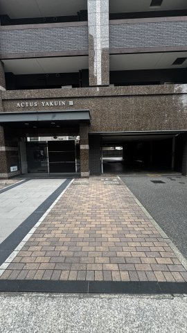 アクタス薬院Ⅲのエントランス