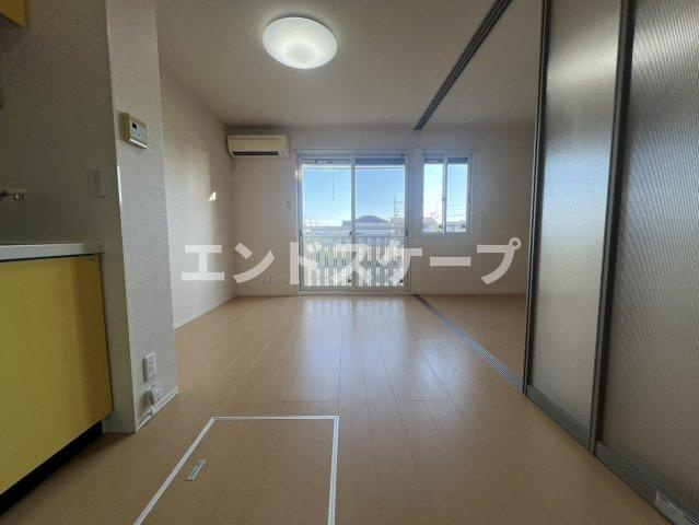 パルクノールの居間・リビング|高崎、前橋のお部屋探しはエンドスケープまで！お客様の理想お聞かせ下さい♪