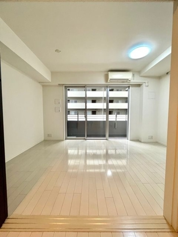 レジディアタワー上池袋（タワー棟）の洋室