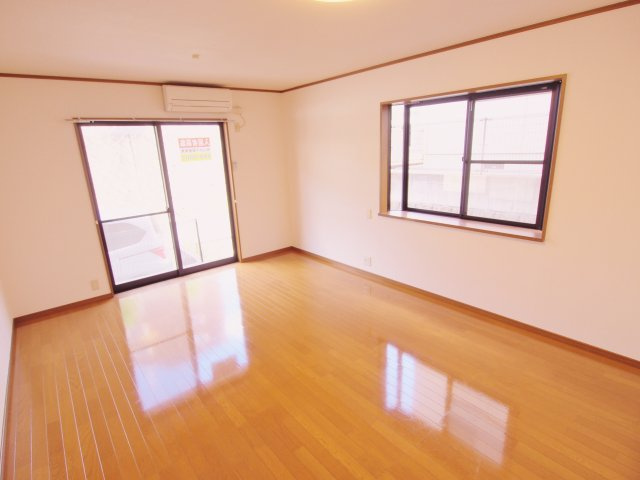 アブニールKの居間・リビング