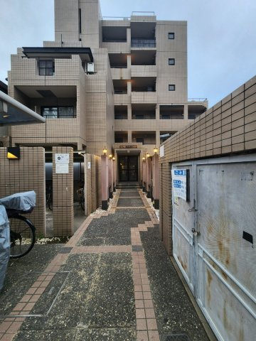 ヴァリエ南福岡のエントランス