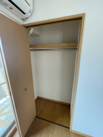 アンジェ大橋の収納