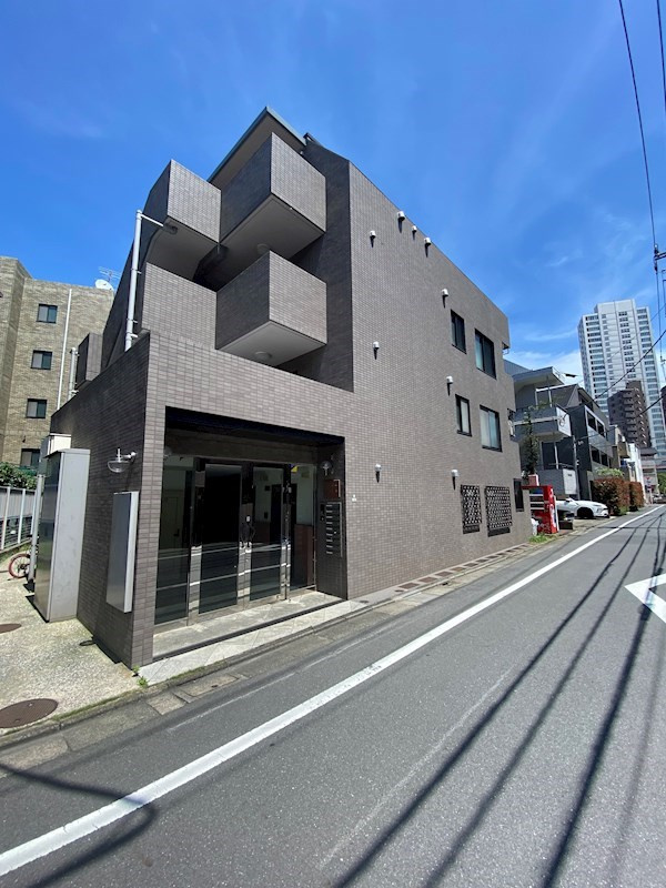 アルカンシェール三軒茶屋の外観