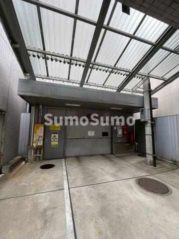 アルファコンフォート博多の駐車場