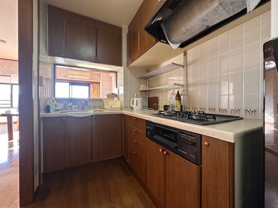 【キッチン】 | サニークレスト伊東壱番館　8階