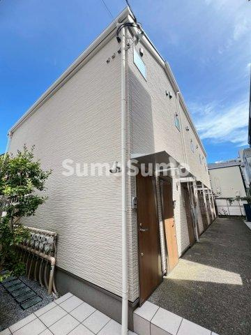 アルモニー三軒茶屋の外観|外観は落ち着いています
