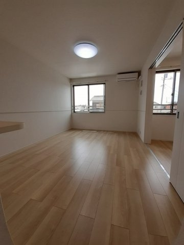 アイ　シー　ザ　ライト　Ⅱの居間・リビング