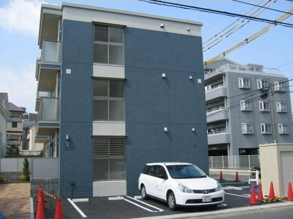 ヴィオラの駐車場