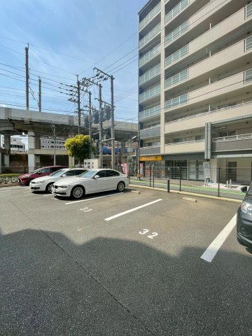 アミティエ博多駅南の駐車場