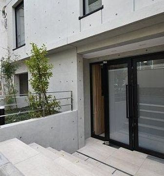 【エントランス】 | Fika池袋 | ゆとりのあるエントランスです