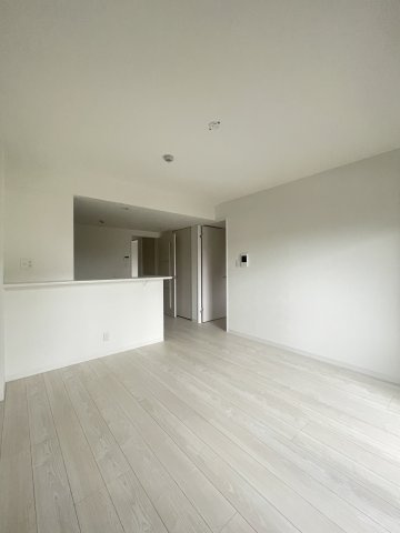 アルメノア西新の居間・リビング