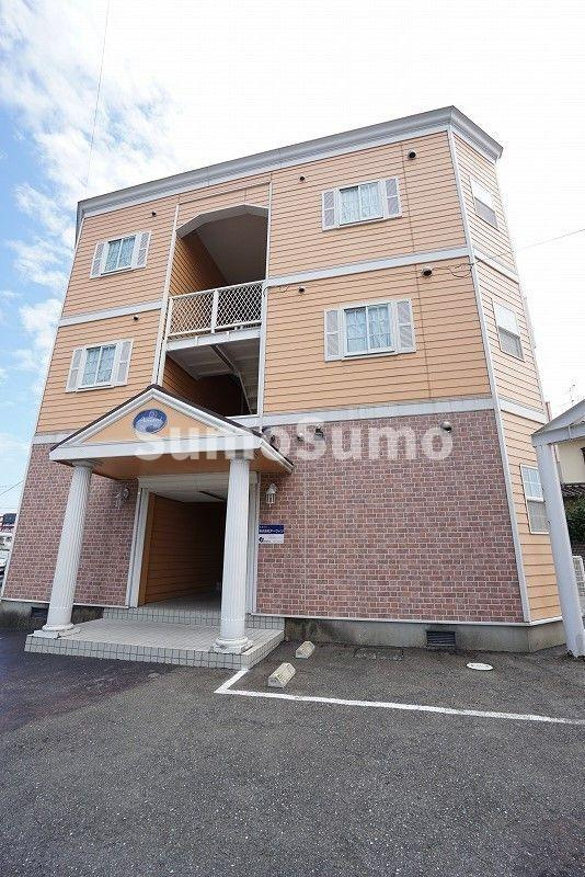 アマン下山門Ｂ棟の外観