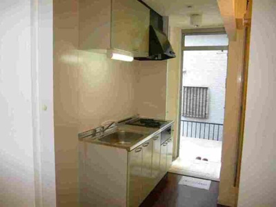 【キッチン】 | ＡＵＢＥ | コンパクトなキッチンで掃除もラクラク