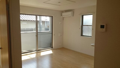 【居間・リビング】 | ラ・セゾン・クレール | 居間です