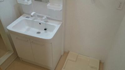 【洗面所】 | ラ・セゾン・クレール | 広い洗面スペース