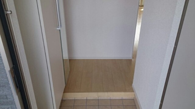 【玄関】 | ラ・セゾン・クレール | 玄関です