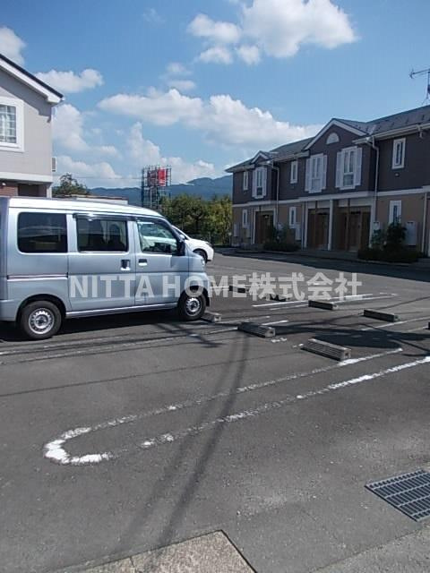 アーバン縄手Ｂの駐車場|駐車場は確保があります＊