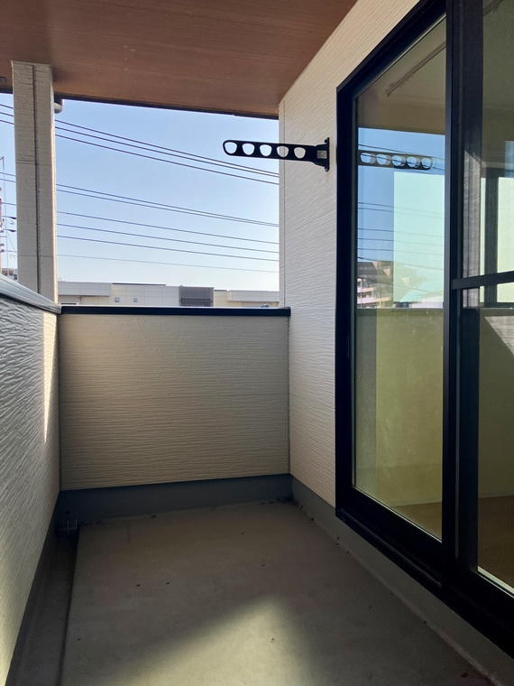 根岸戸建のバルコニー