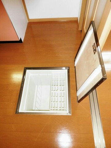 サンリット　ヴィラの設備|床下収納