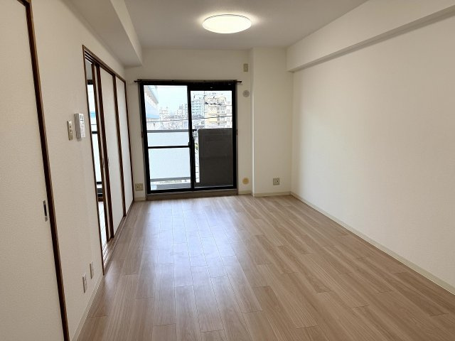 ベネフィス鴨池Iの居間・リビング