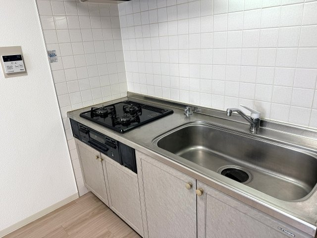 ベネフィス鴨池Iのキッチン