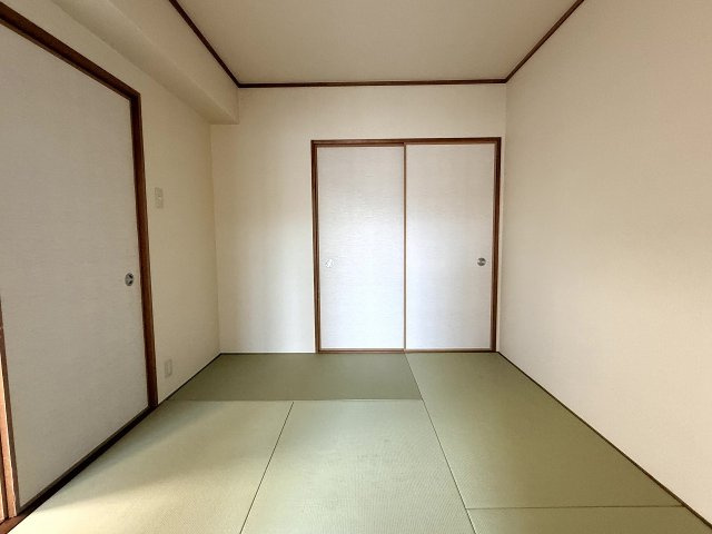 ベネフィス鴨池Iの和室