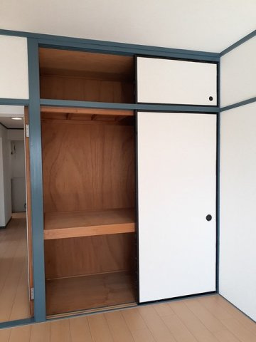 ロイヤルタウンの収納