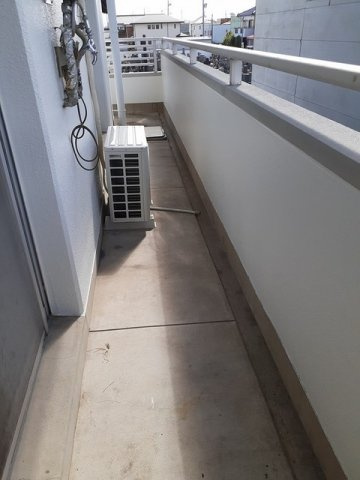 ロイヤルタウンのバルコニー