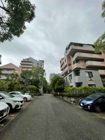 ヴェルデコート７番館の駐車場