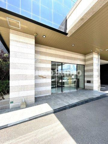 ヴィラージュ博多駅南のエントランス
