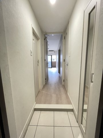 ヴィラージュ天神の玄関