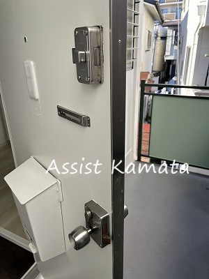 マキハイツの玄関