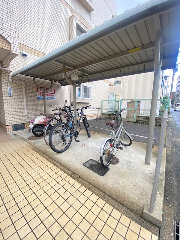 エクセレント岩瀬の外観
